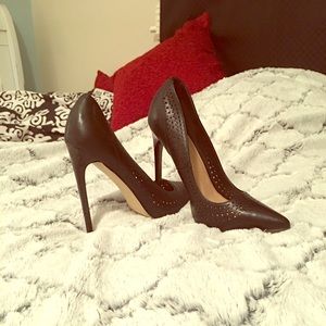 Just Fab Anelia High Fashion 4 inch Heel. Sexy!